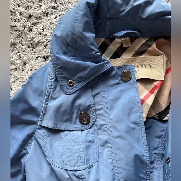 Light blue Burberry Trench Coat - Picture 4 of 14
